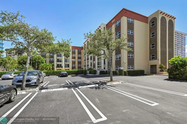 $349,900 | 400 North Riverside Drive, Unit 404, Pompano Beach, FL 33062