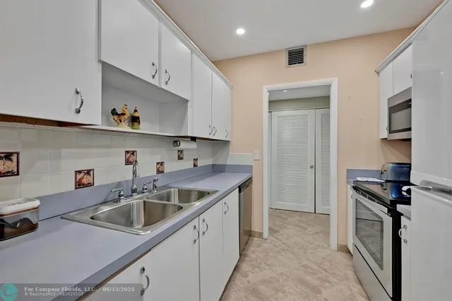 $349,900 | 400 North Riverside Drive, Unit 404, Pompano Beach, FL 33062