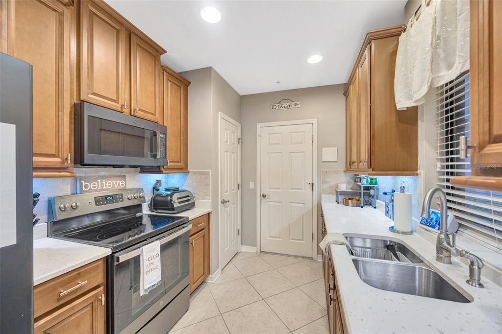 7339 Skybird Road, Unit 7339 Bradenton, FL 34209 - Photo 16 of 31