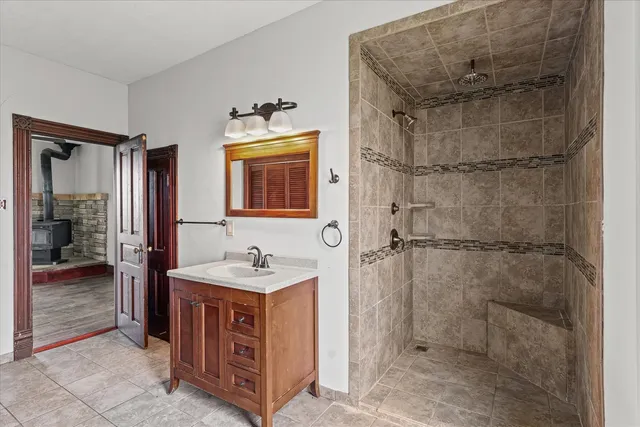 $203,000 | 10714 County Road 3300 East, Arrowsmith, IL 61722