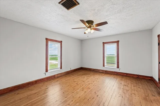 $203,000 | 10714 County Road 3300 East, Arrowsmith, IL 61722