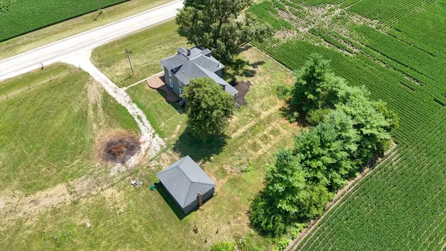 $203,000 | 10714 County Road 3300 East, Arrowsmith, IL 61722