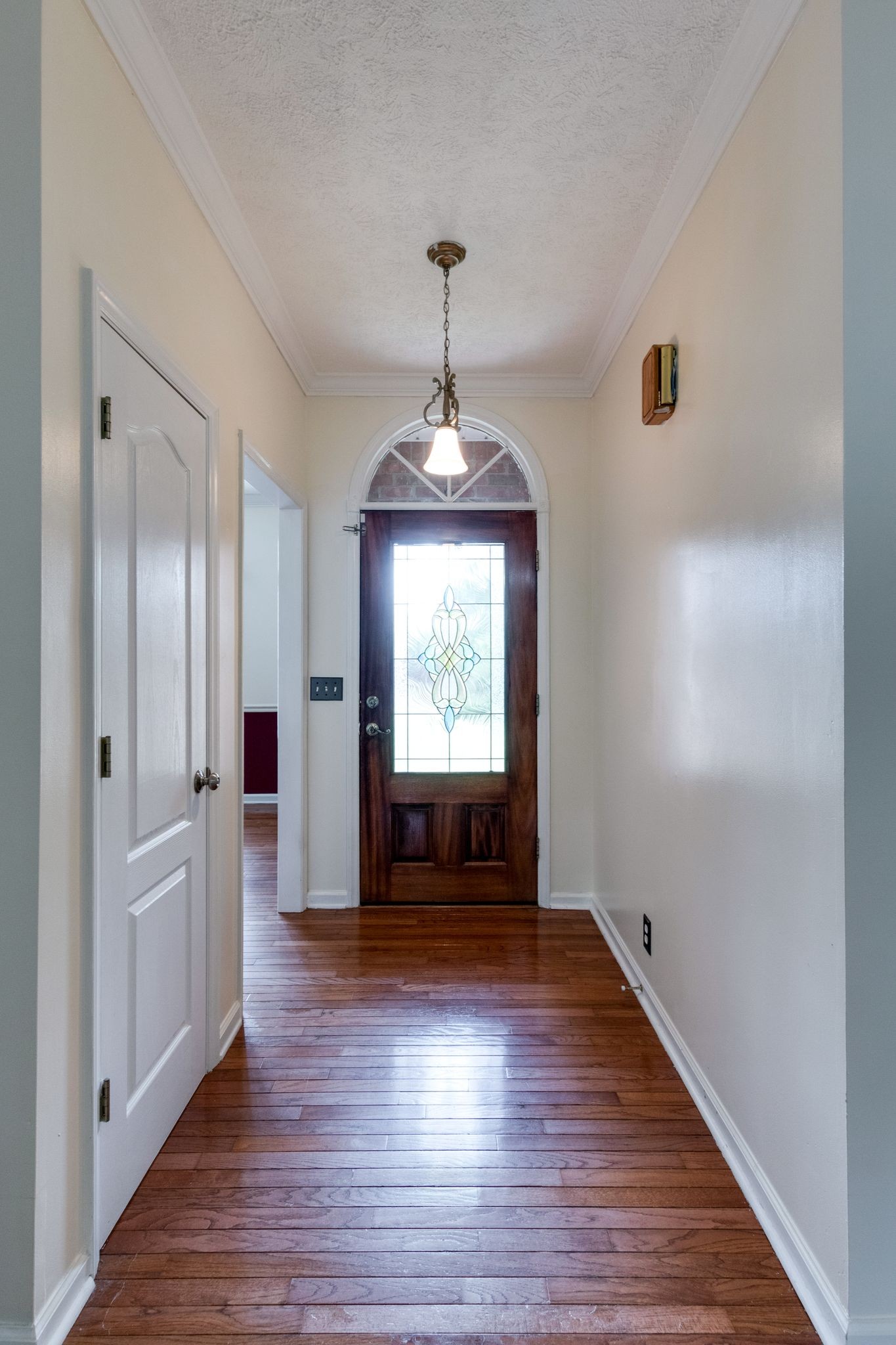 807 Judson Close Murfreesboro, TN 37130 - Photo 3 of 31 wooden floor in an empty room with a window