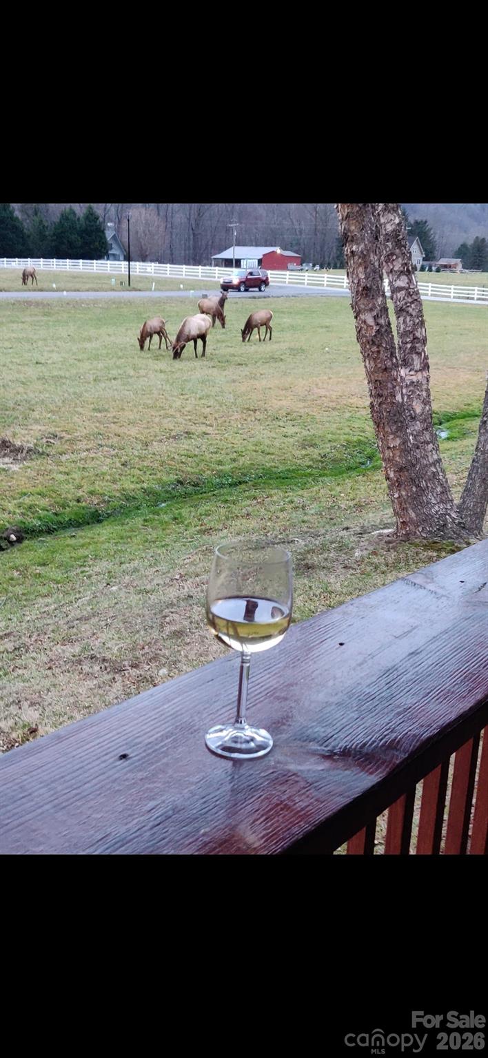 54 Meandering Way Maggie Valley, NC 28751 - Photo 31 of 47 a picture of a table and chairs