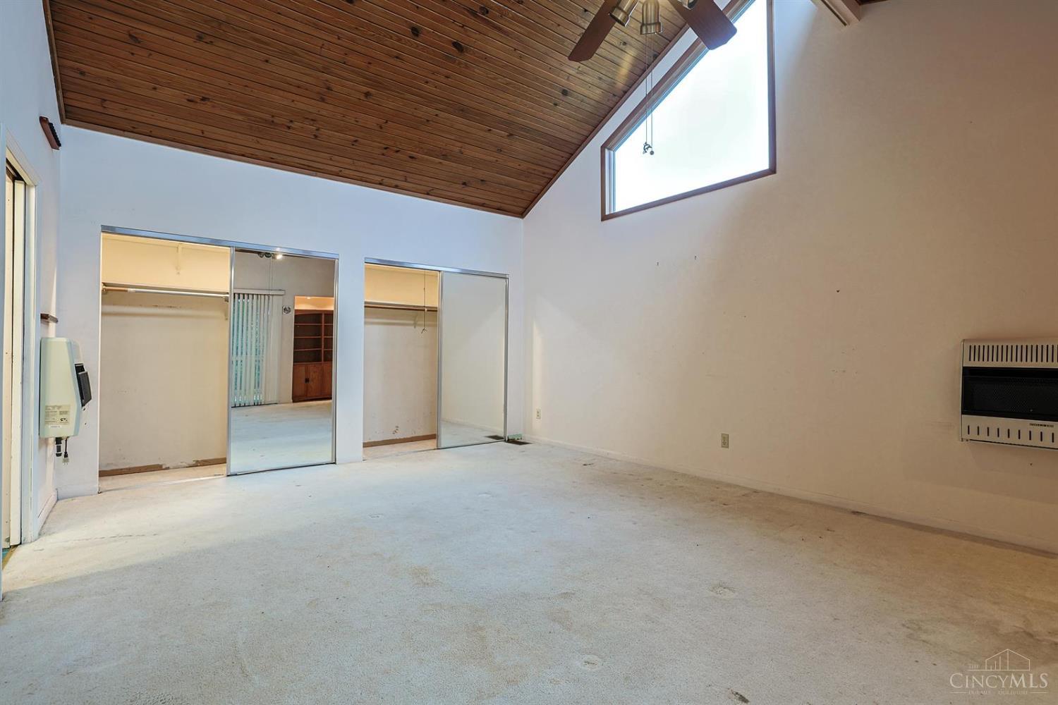 8877 Wuest Road Cincinnati, OH 45251 - Photo 19 of 64