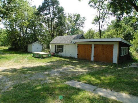 7449 McGuire Road Fenton, MI 48430 - Photo 14 of 16 20220718-13.JPG