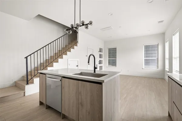 $2,850 | 107 Tolima Dove Street, Houston, TX 77022