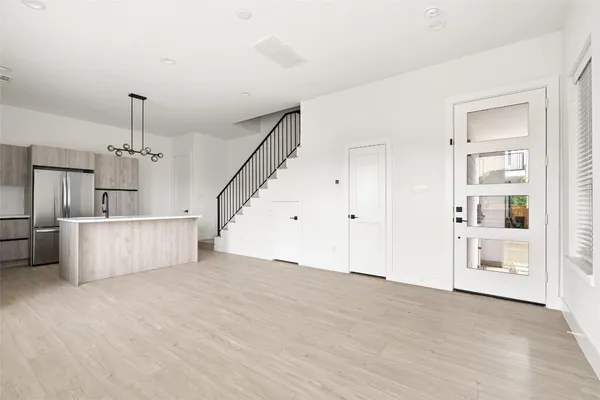 $2,850 | 107 Tolima Dove Street, Houston, TX 77022