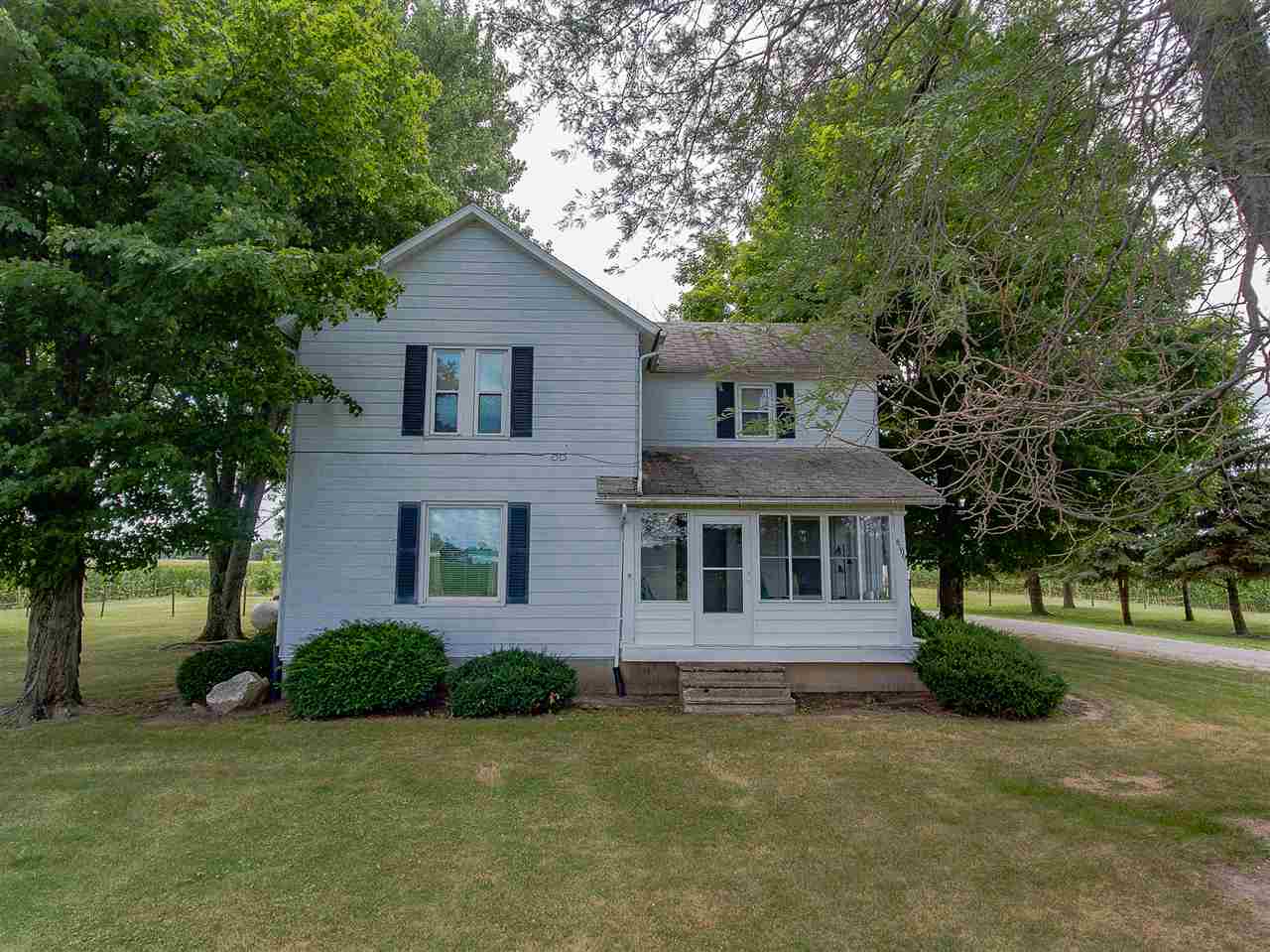 8109 West Cook Road Fort Wayne, IN 46818 - Photo 3 of 32