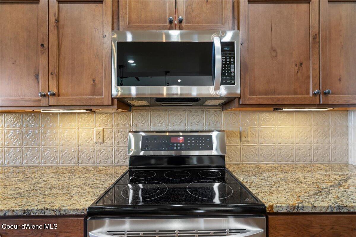 17378 North Freddi Road Rathdrum, ID 83858 - Photo 34 of 83 34-Kitchen