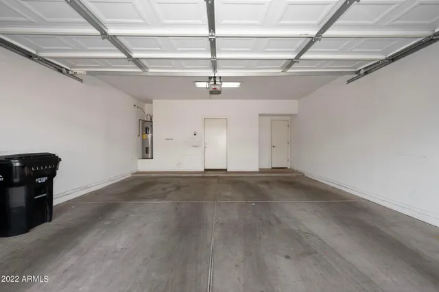 $1,900 | 6710 East University Drive, Unit 119, Mesa, AZ 85205