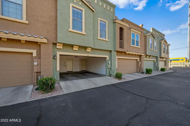 $1,900 | 6710 East University Drive, Unit 119, Mesa, AZ 85205