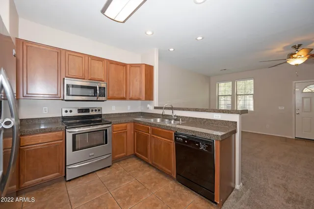 $1,900 | 6710 East University Drive, Unit 119, Mesa, AZ 85205