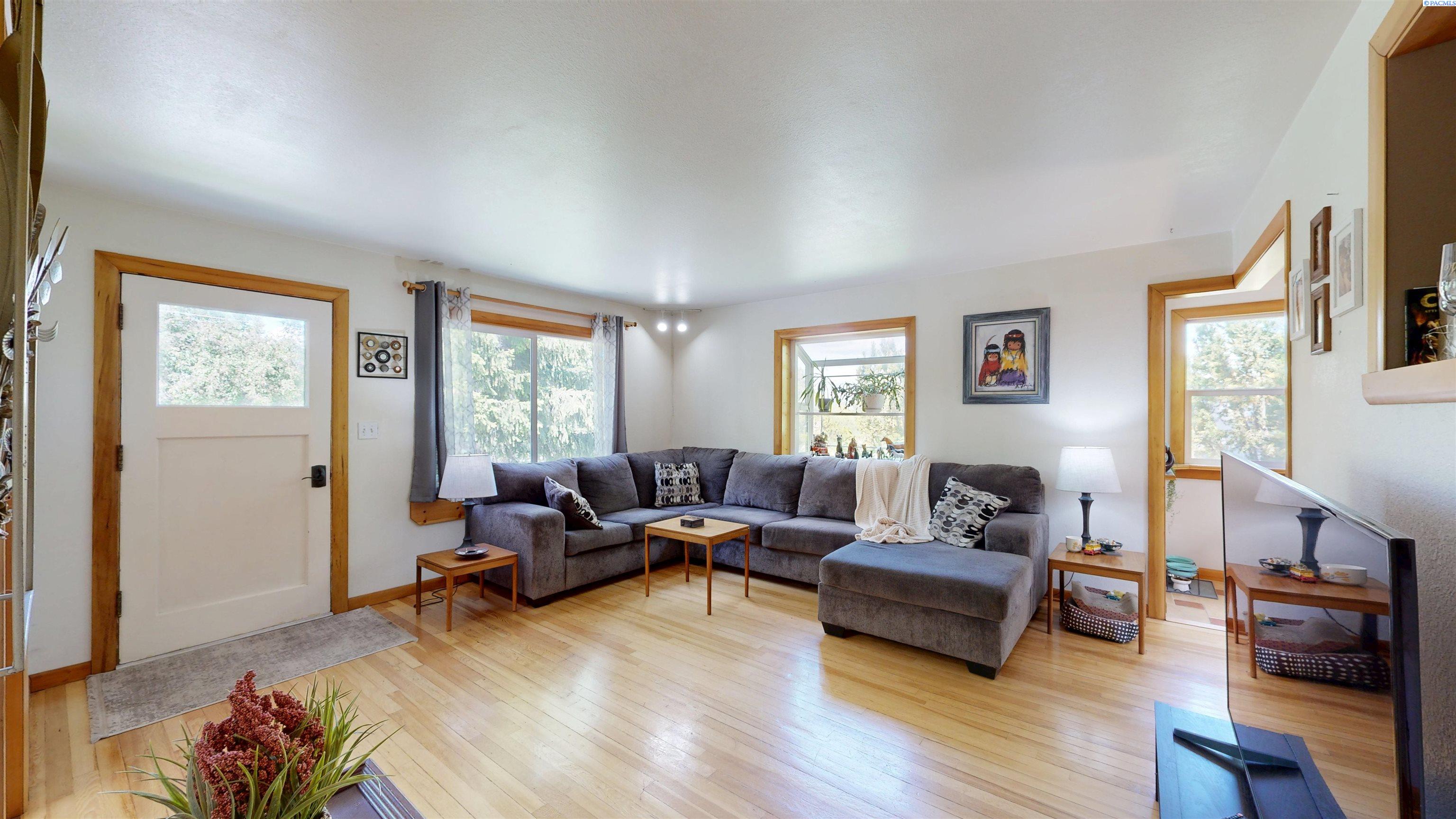 515 Southwest Walnut Street Pullman, WA 99163 - Photo 3 of 25 Gallery Image 3