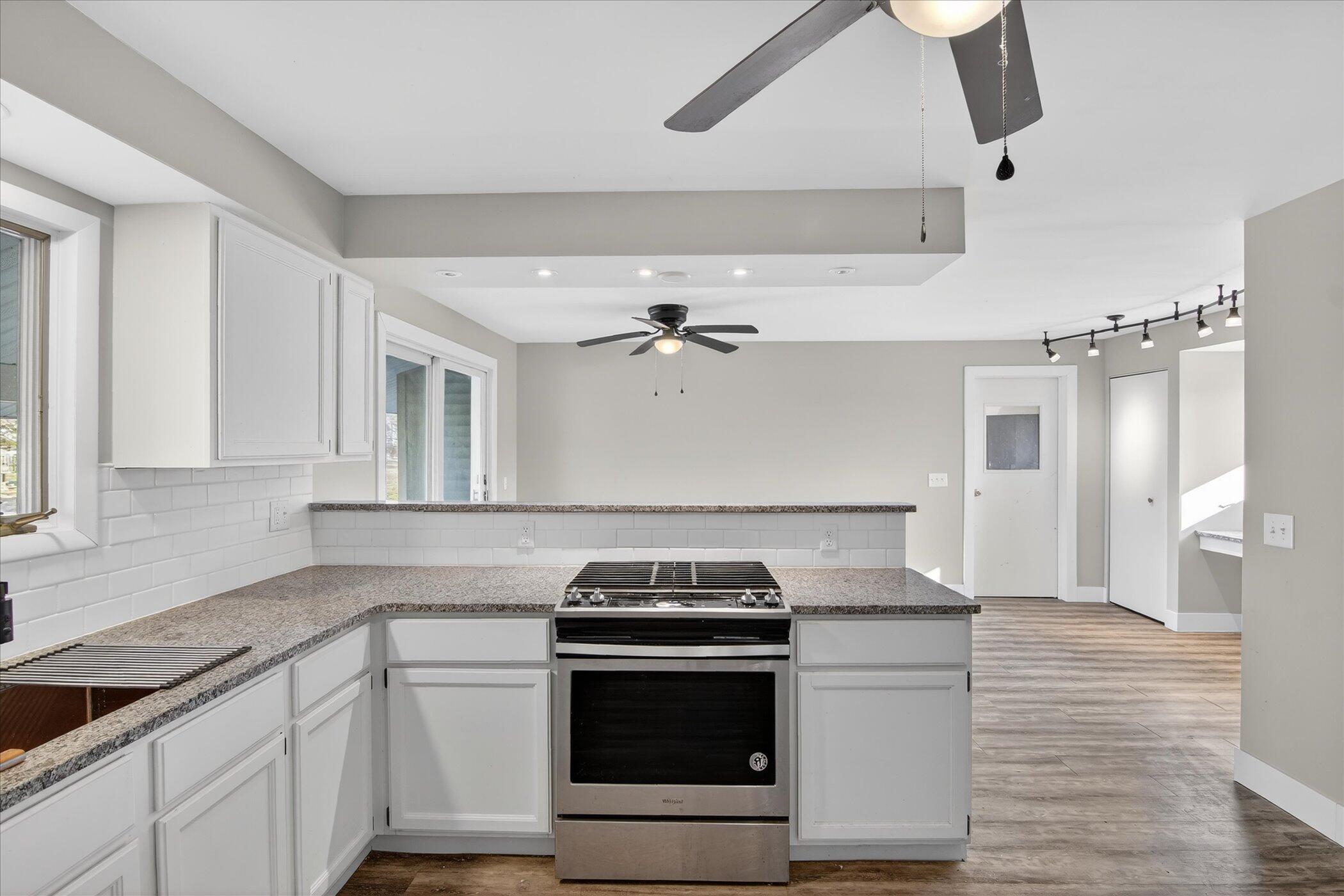 9758 Slee Road Onsted, MI 49265 - Photo 15 of 49 20-9758-Slee-Rd-Onsted-MI-49265-WindowSt