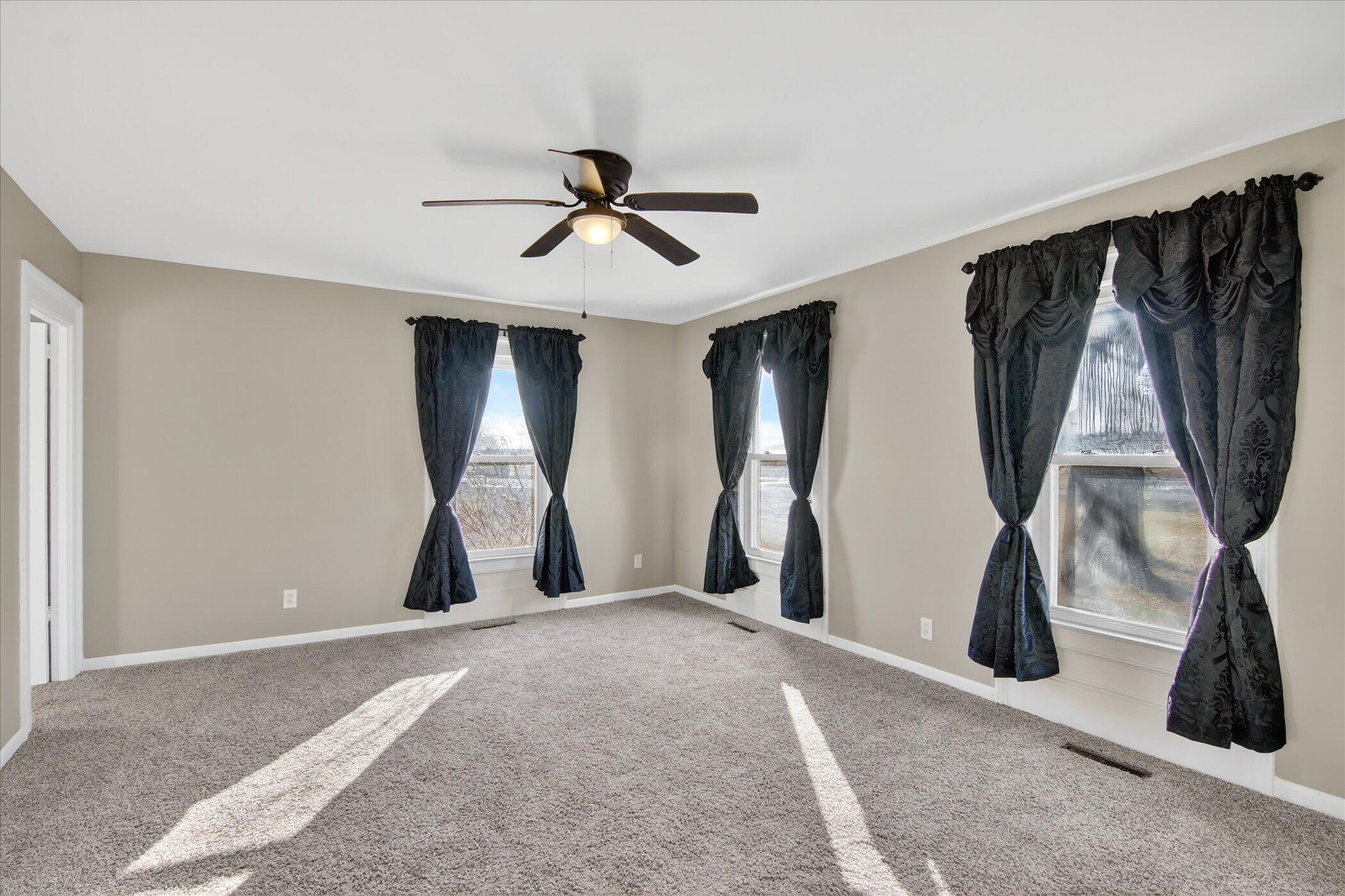 9758 Slee Road Onsted, MI 49265 - Photo 26 of 49 13-9758-Slee-Rd-Onsted-MI-49265-WindowSt