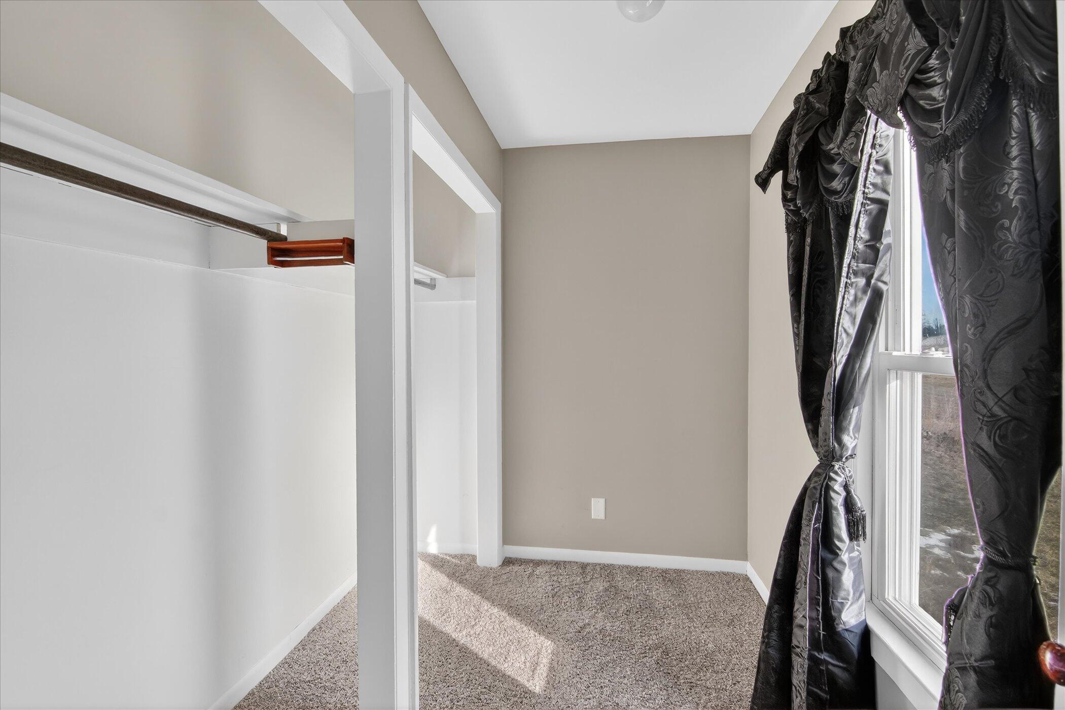 9758 Slee Road Onsted, MI 49265 - Photo 29 of 49 16-9758-Slee-Rd-Onsted-MI-49265-WindowSt