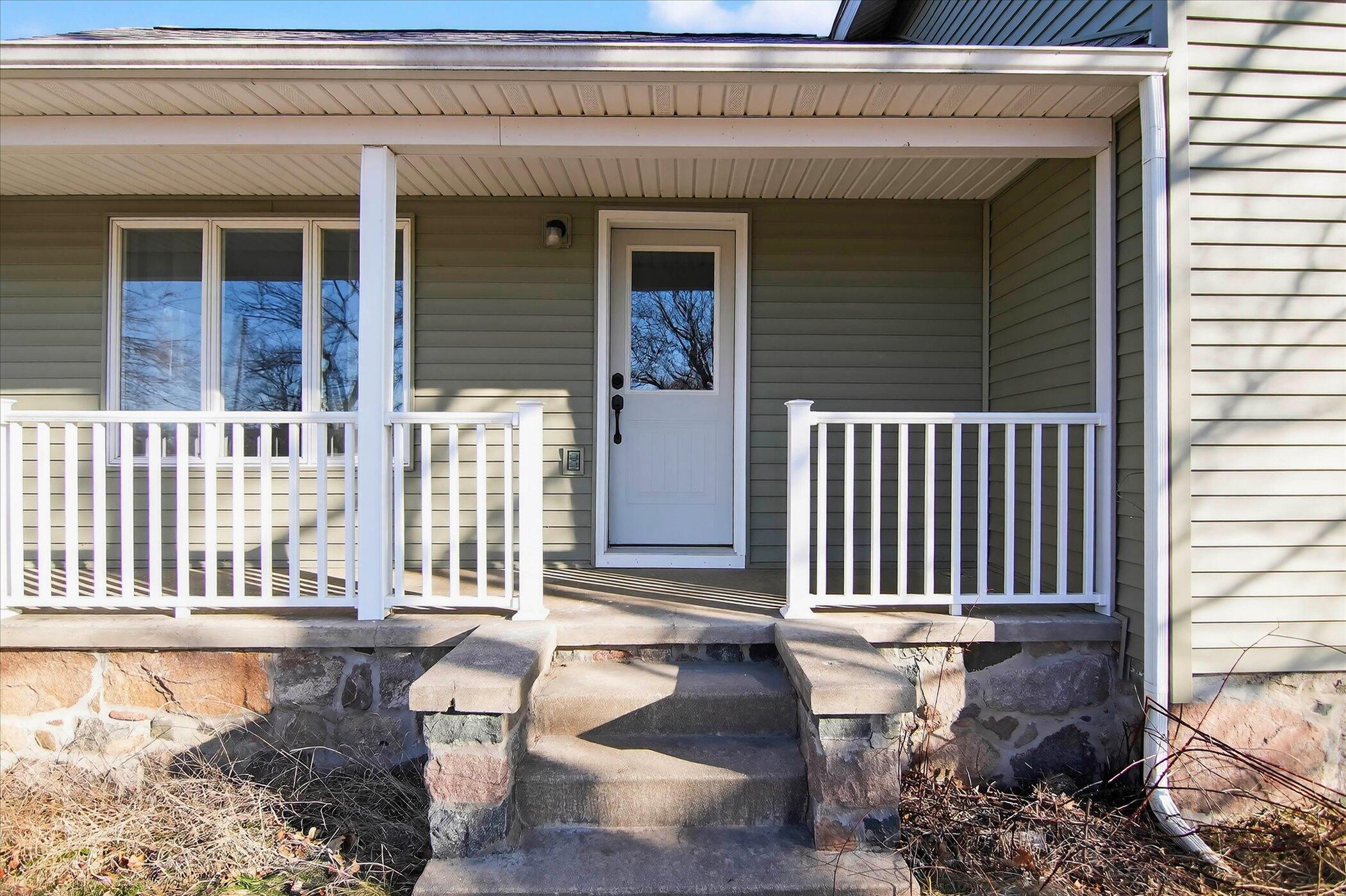 9758 Slee Road Onsted, MI 49265 - Photo 6 of 49 07-9758-Slee-Rd-Onsted-MI-49265-WindowSt