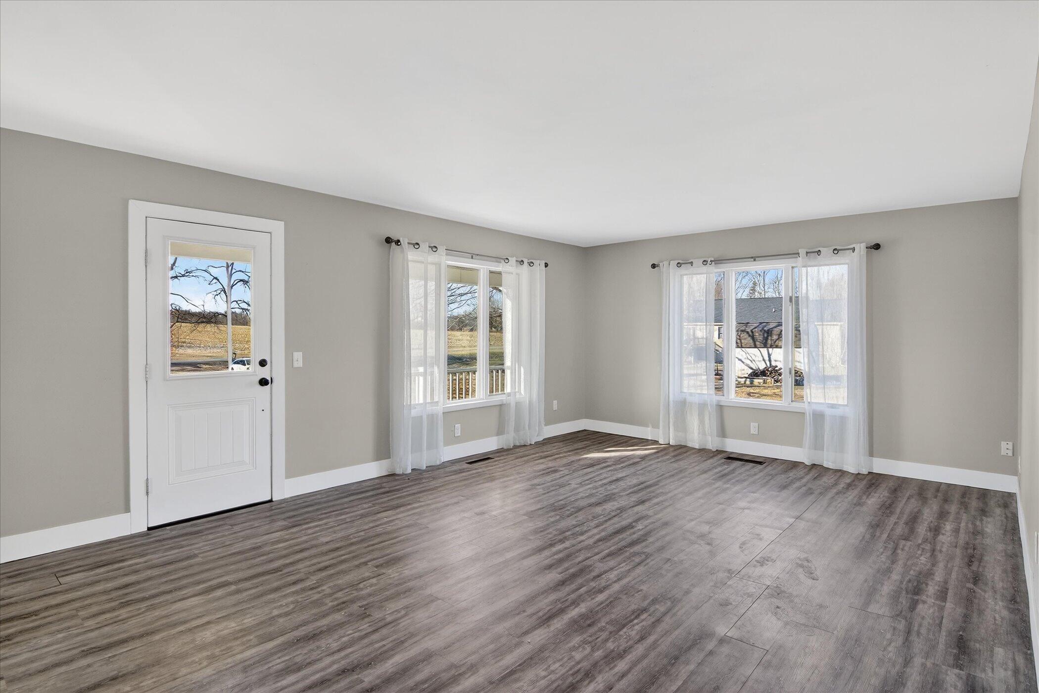 9758 Slee Road Onsted, MI 49265 - Photo 8 of 49 08-9758-Slee-Rd-Onsted-MI-49265-WindowSt