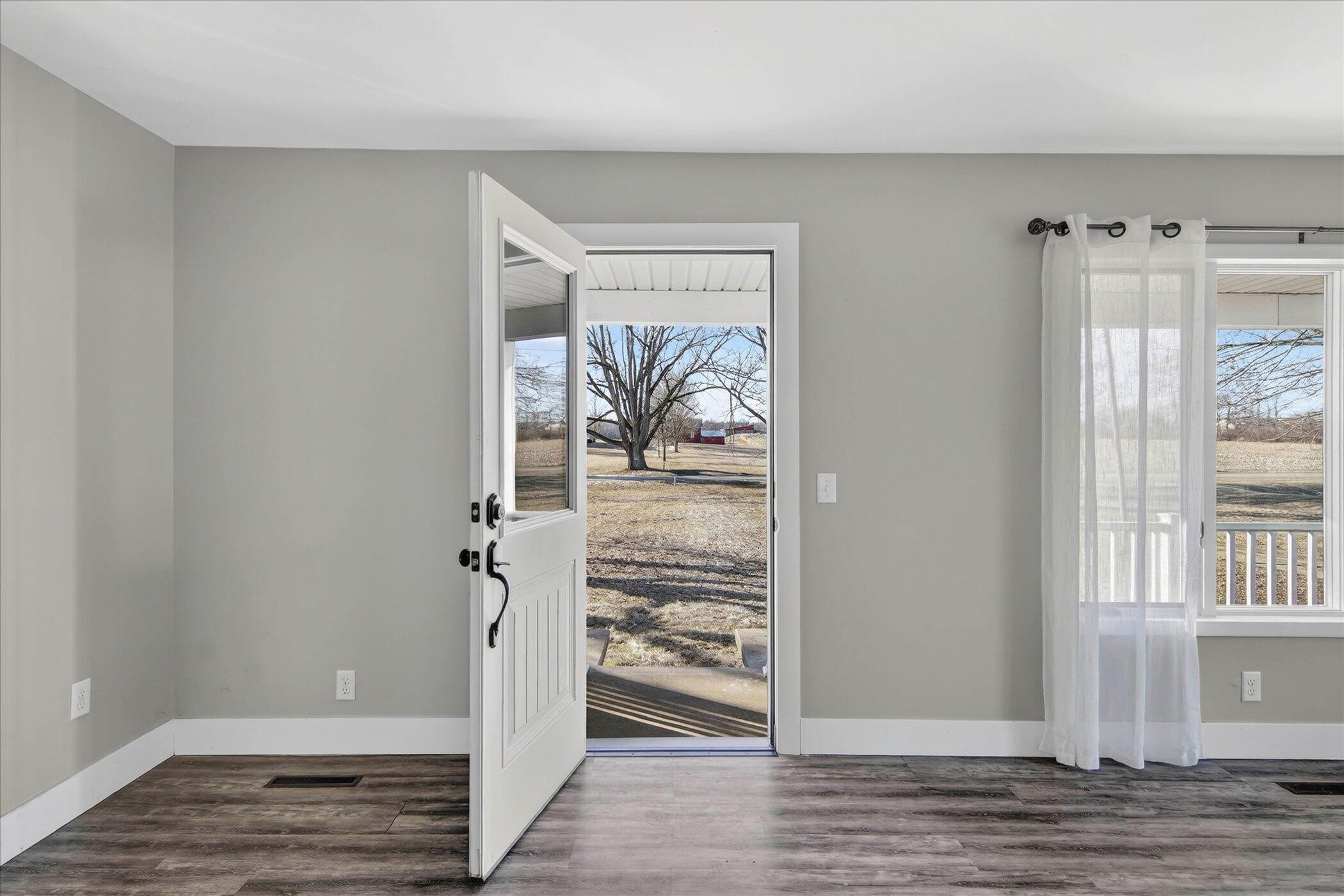 9758 Slee Road Onsted, MI 49265 - Photo 9 of 49 10-9758-Slee-Rd-Onsted-MI-49265-WindowSt