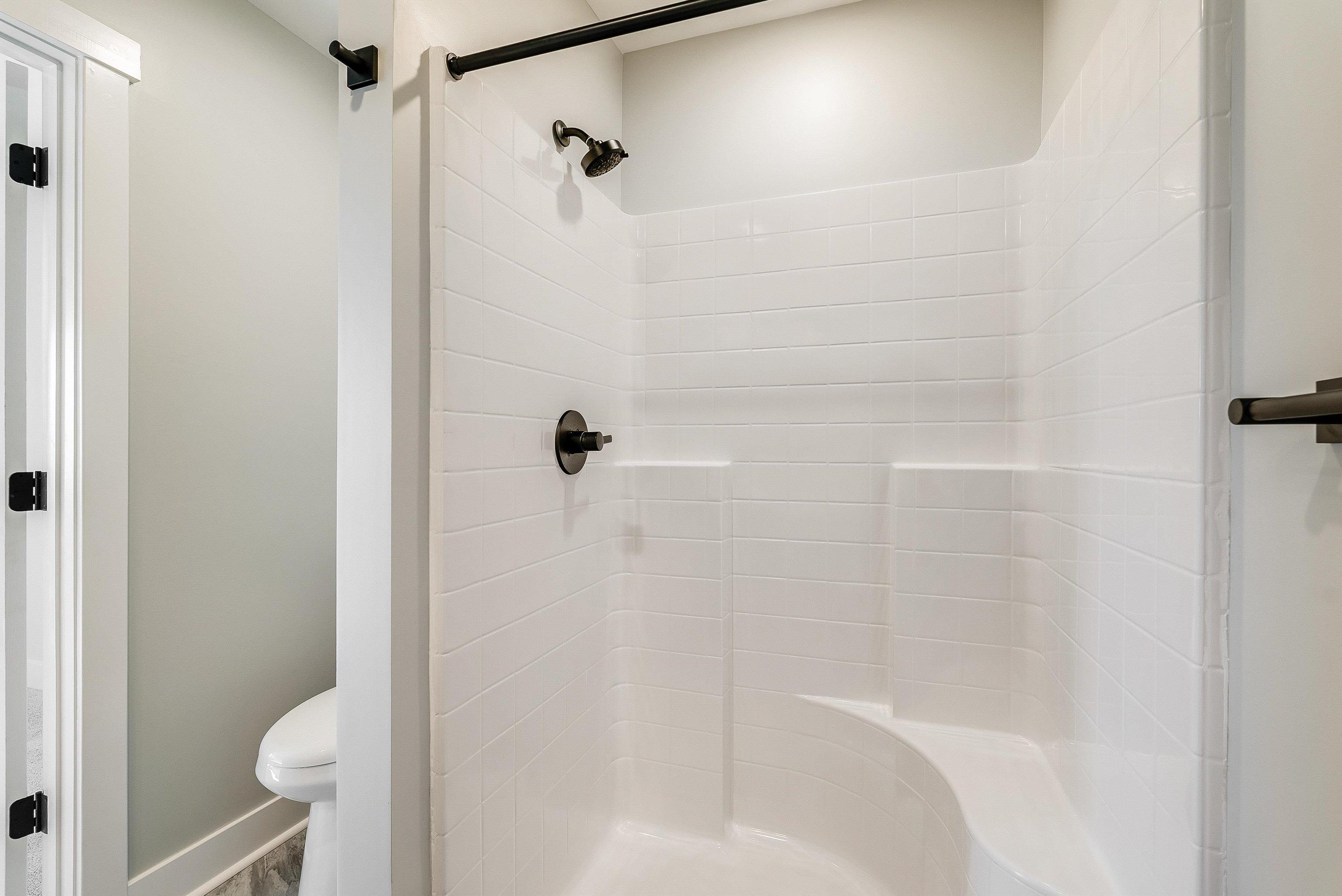 5 Barnyard Circle Bridgewater, VA 22812 - Photo 22 of 75 a bathroom with a shower