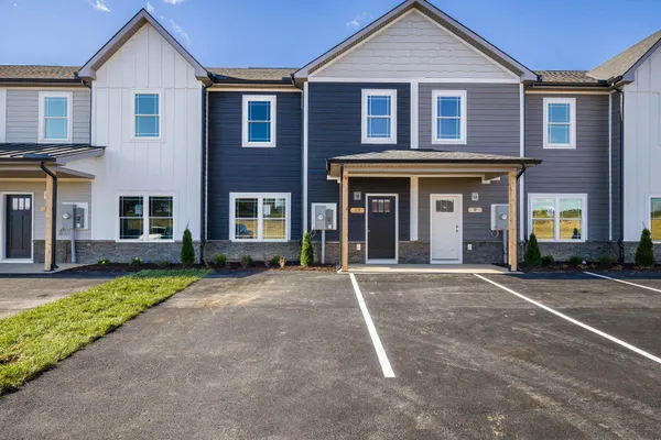 $299,900 | 5 Barnyard Circle, Bridgewater, VA 22812