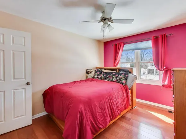 $399,000 | 210 Foxmoor Road, Fox River Grove, IL 60021