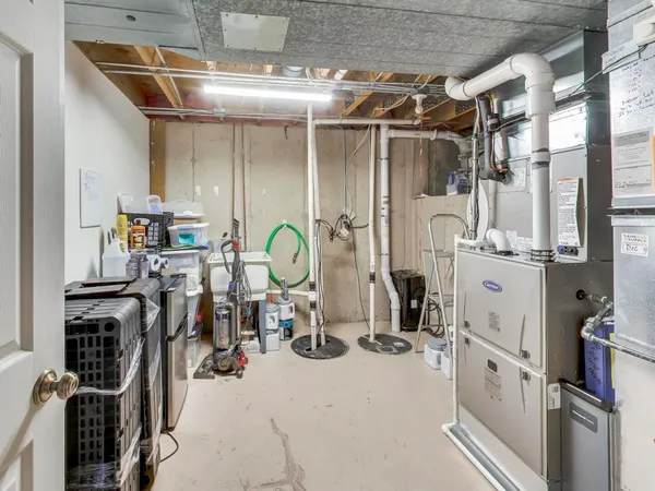 $399,000 | 210 Foxmoor Road, Fox River Grove, IL 60021