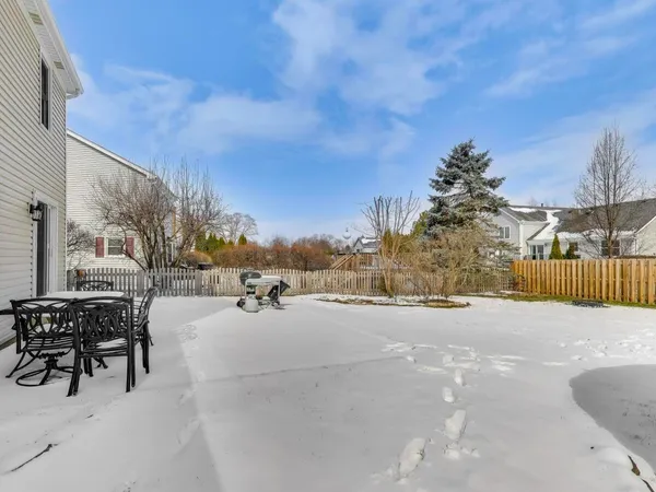 $399,000 | 210 Foxmoor Road, Fox River Grove, IL 60021