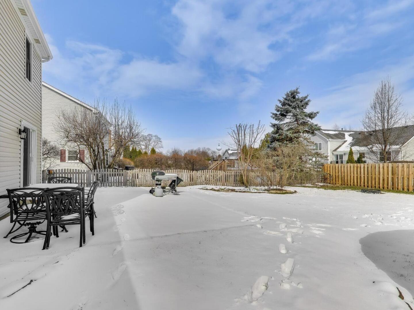 210 Foxmoor Road Fox River Grove, IL 60021 - Photo 31 of 38