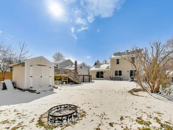 $399,000 | 210 Foxmoor Road, Fox River Grove, IL 60021