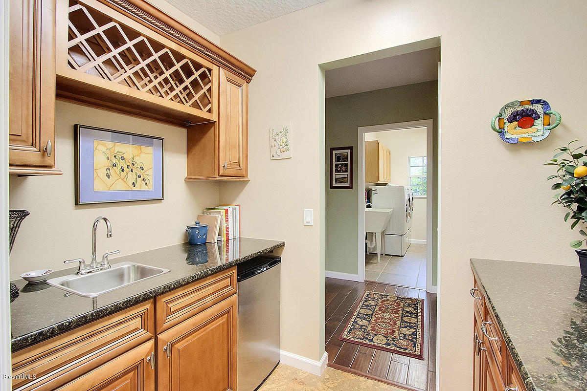 4443 Country Road Melbourne, FL 32934 - Photo 15 of 46 15butler pantry
