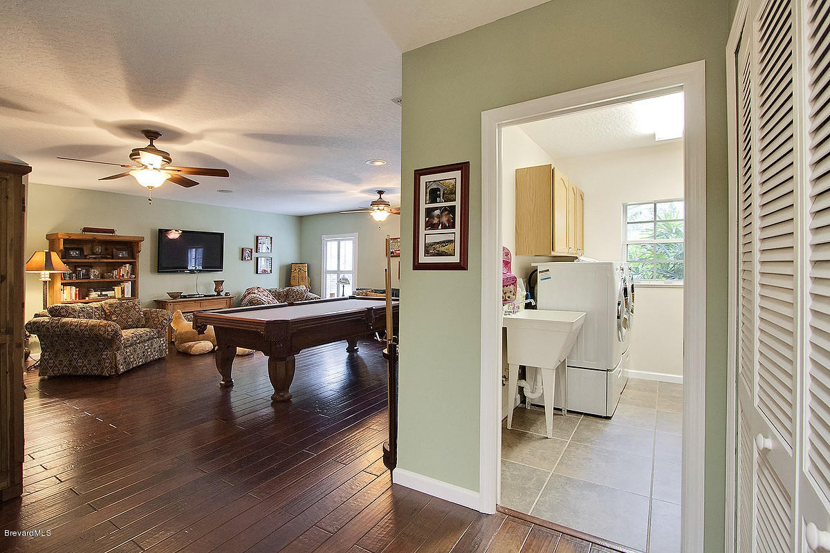 4443 Country Road Melbourne, FL 32934 - Photo 17 of 46 17game1