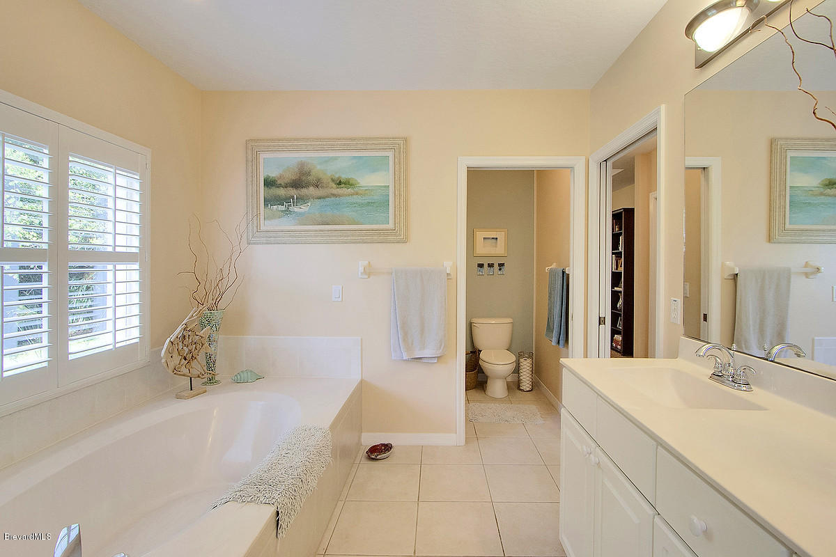 4443 Country Road Melbourne, FL 32934 - Photo 21 of 46 21mstrba3