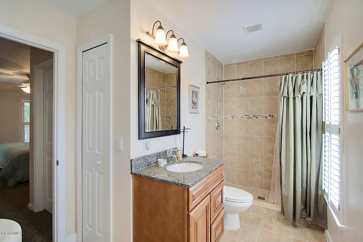 4443 Country Road Melbourne, FL 32934 - Photo 28 of 46 28motbath