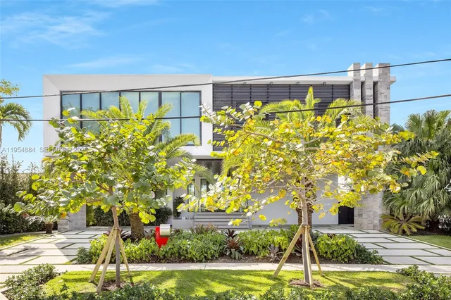 $8,600,000 | 13190 Biscayne Bay Terrace, North Miami, FL 33181