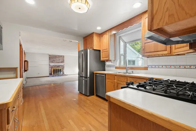 $675,000 | 214 Graniteville Road, Chelmsford, MA 01824