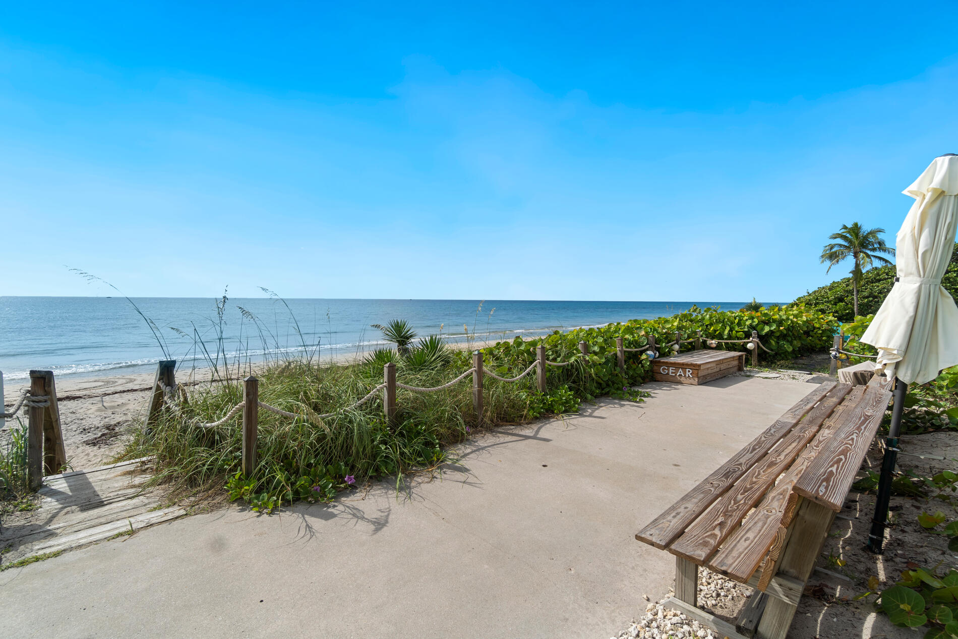 5691 David Lane Ocean Ridge, FL 33435 - Photo 3 of 40 03
