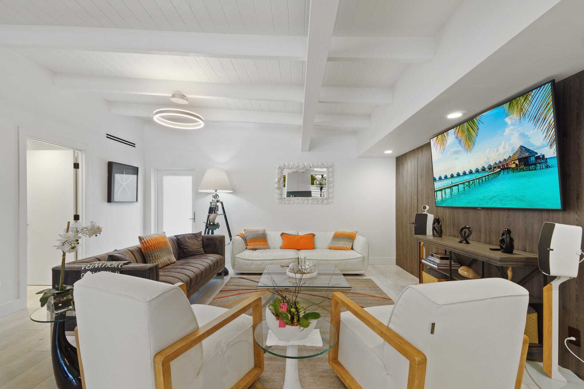 5691 David Lane Ocean Ridge, FL 33435 - Photo 8 of 40 Living 1