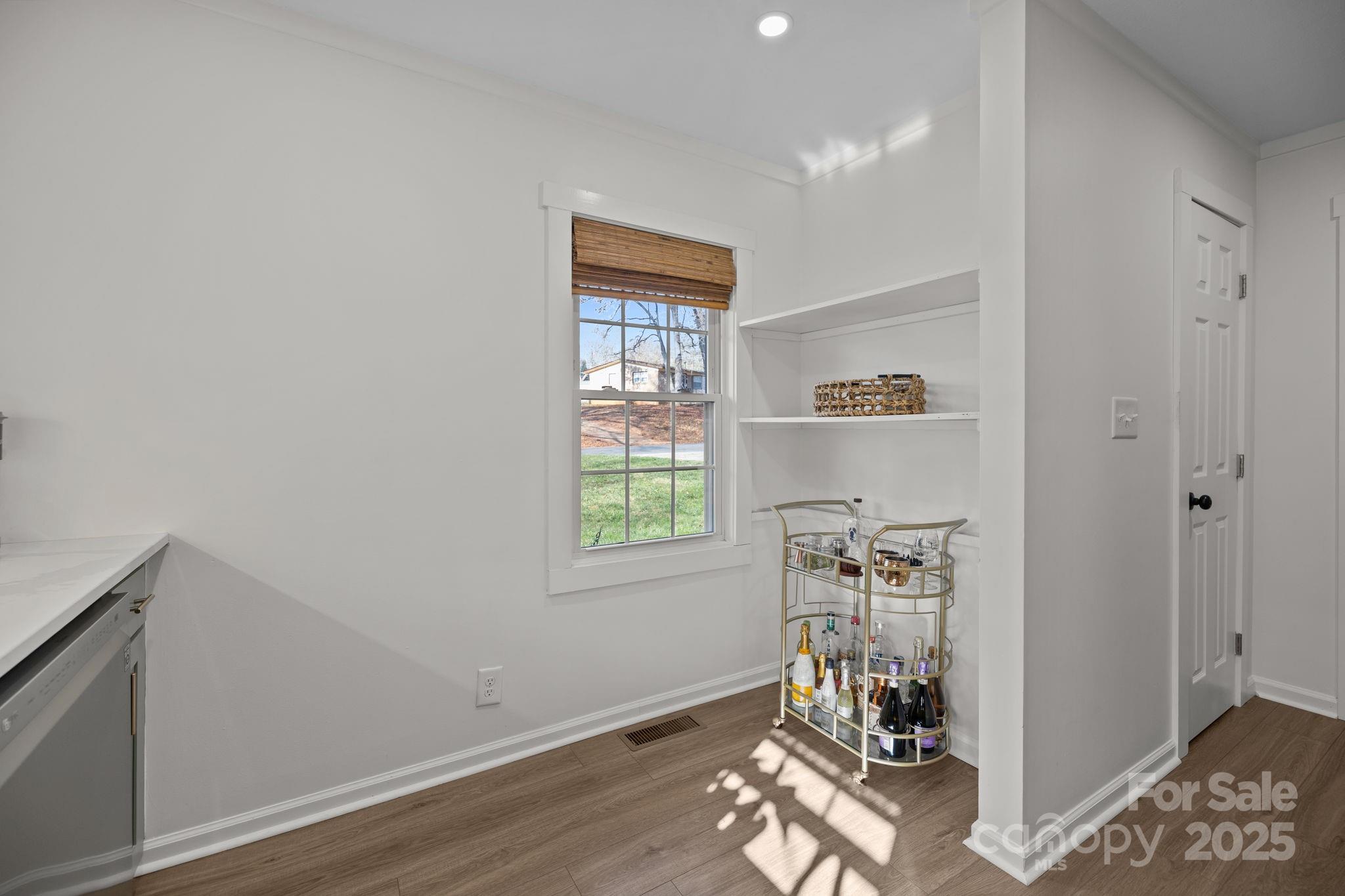 5509 Southampton Road Charlotte, NC 28217 - Photo 12 of 35 a view of livingroom with hardwood