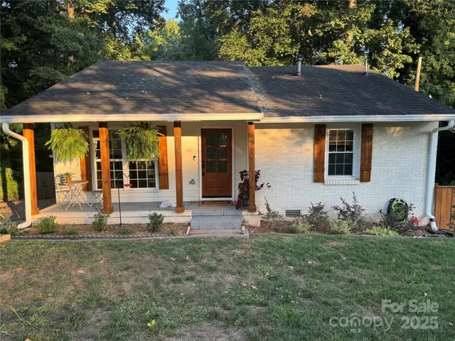 $375,000 | 5509 Southampton Road, Charlotte, NC 28217