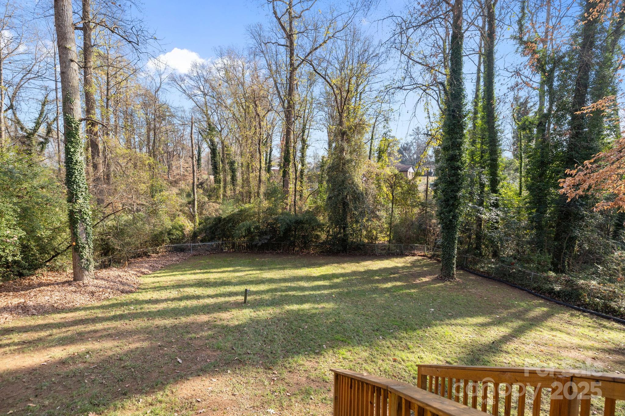 5509 Southampton Road Charlotte, NC 28217 - Photo 30 of 35 a view of a tennis court