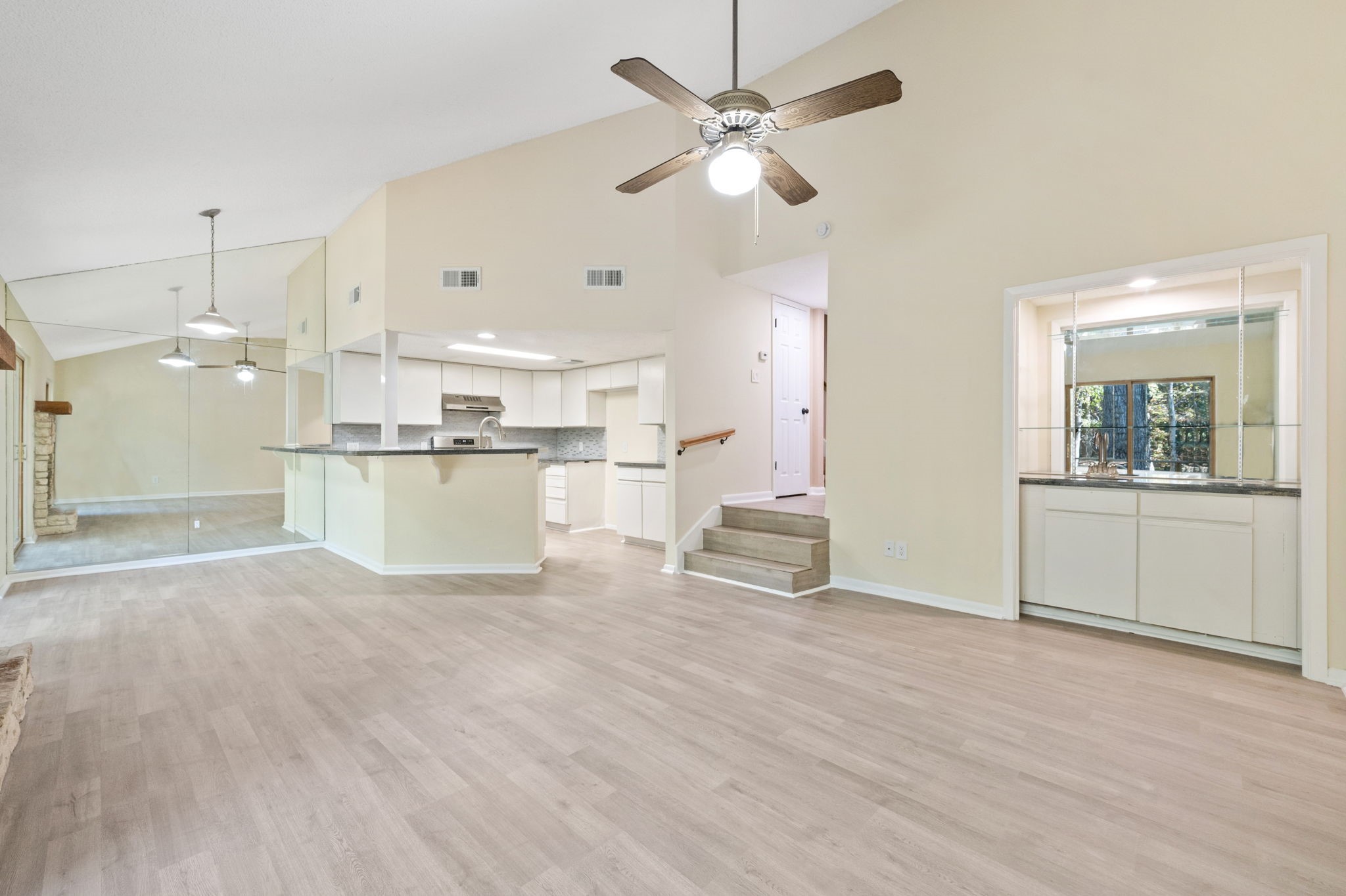 94 Villa Way Coldspring, TX 77331 - Photo 6 of 19