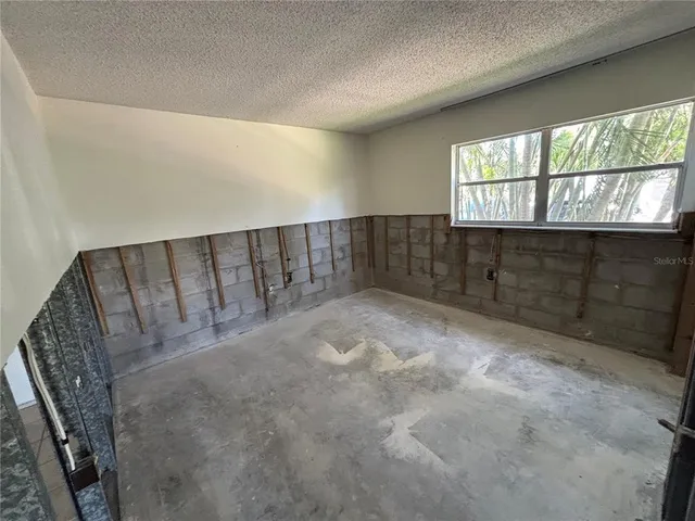 $109,900 | 1860 Massachusetts Avenue Northeast, Unit 102, St. Petersburg, FL 33703