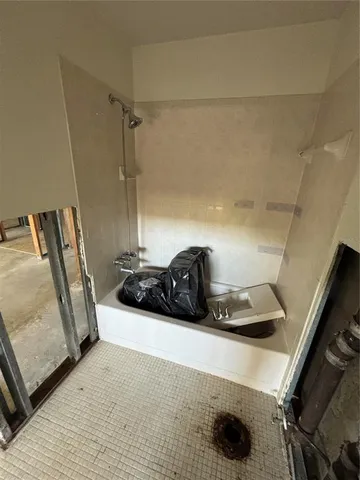 $109,900 | 1860 Massachusetts Avenue Northeast, Unit 102, St. Petersburg, FL 33703