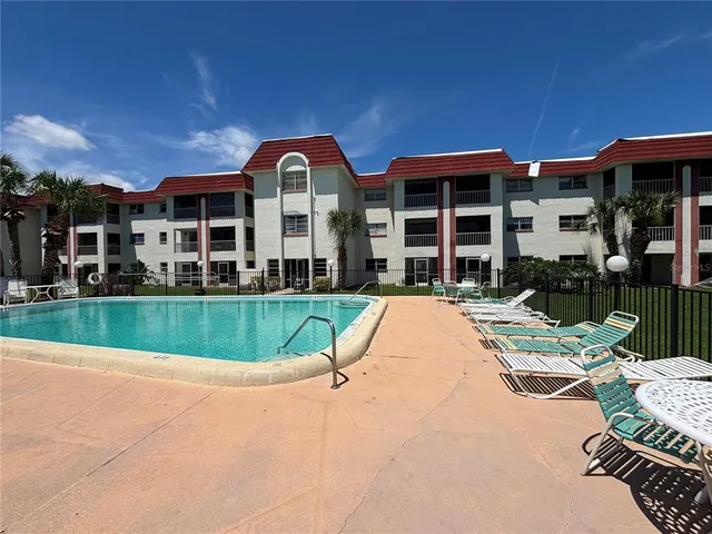 $109,900 | 1860 Massachusetts Avenue Northeast, Unit 102, St. Petersburg, FL 33703
