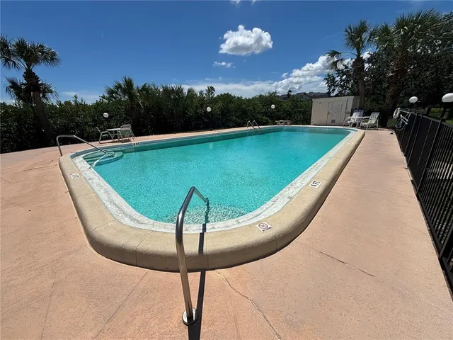 $109,900 | 1860 Massachusetts Avenue Northeast, Unit 102, St. Petersburg, FL 33703