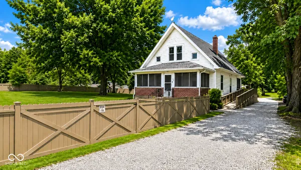 $295,000 | 344 West Edwards Avenue, Indianapolis, IN 46217