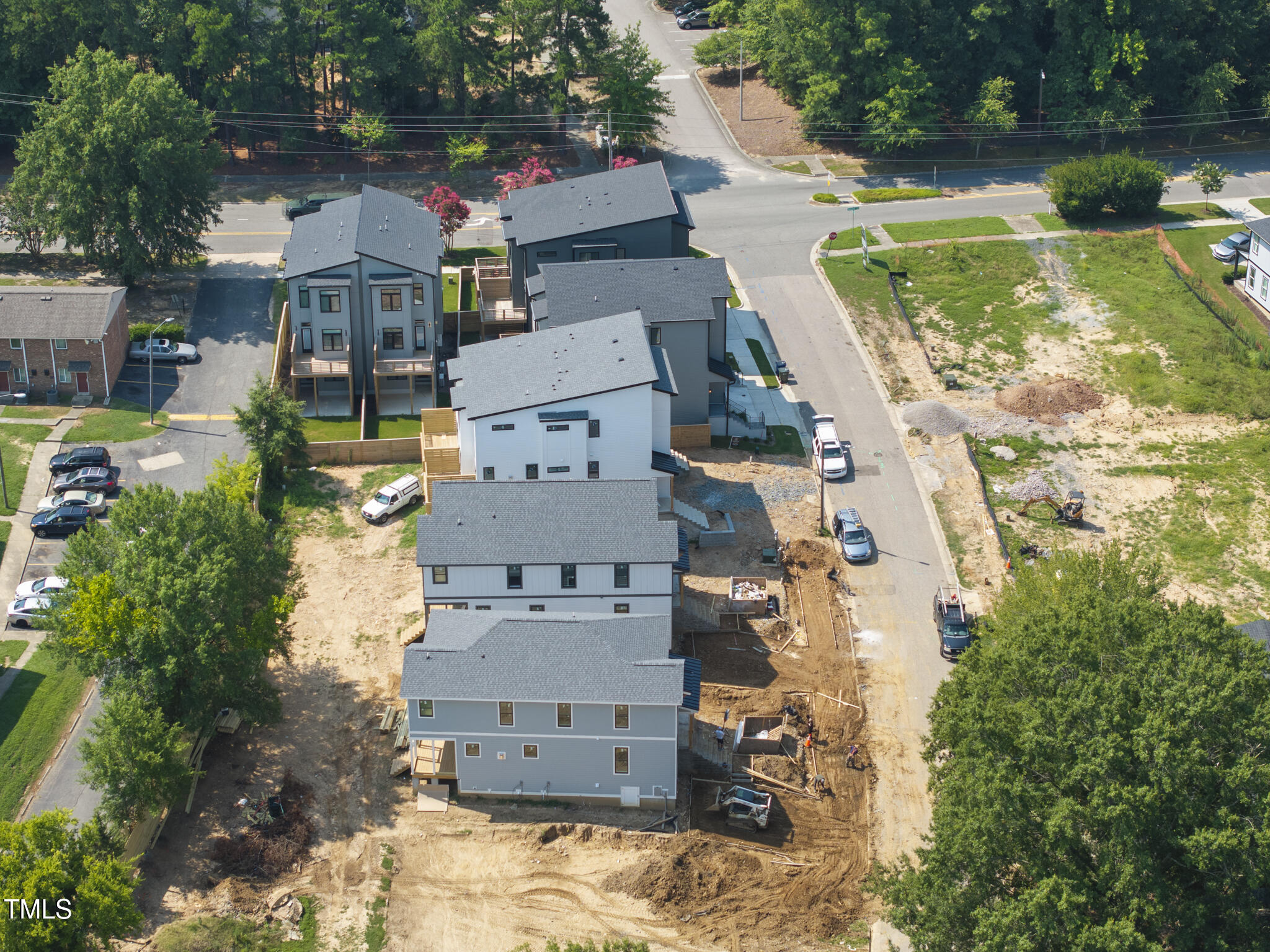 1008 Addison Place, Unit 101 & 102 Raleigh, NC 27610 - Photo 33 of 40 Oakway_33