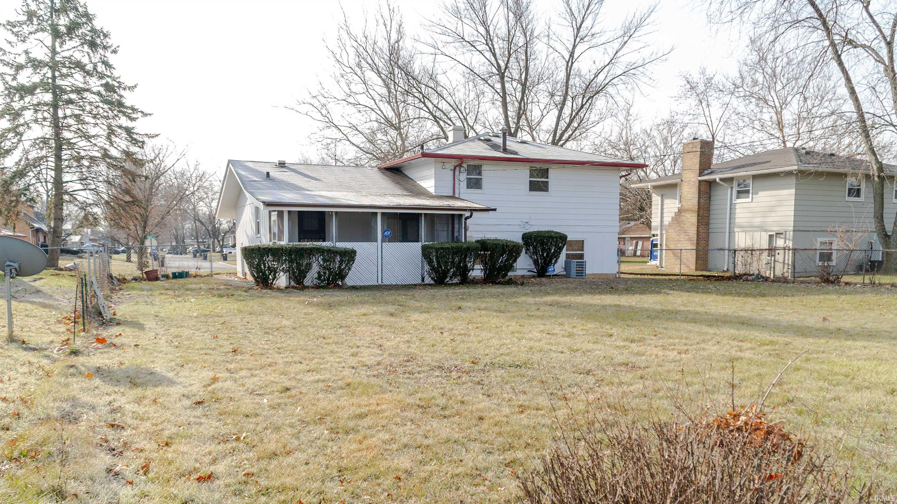 2929 Andre Lane Fort Wayne, IN 46806 - Photo 23 of 35